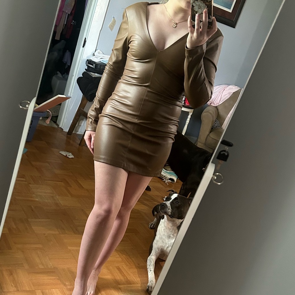 ZARA XS TAN Leather mini dress, padded shoulder/long sleeve - Picture 5 of 5